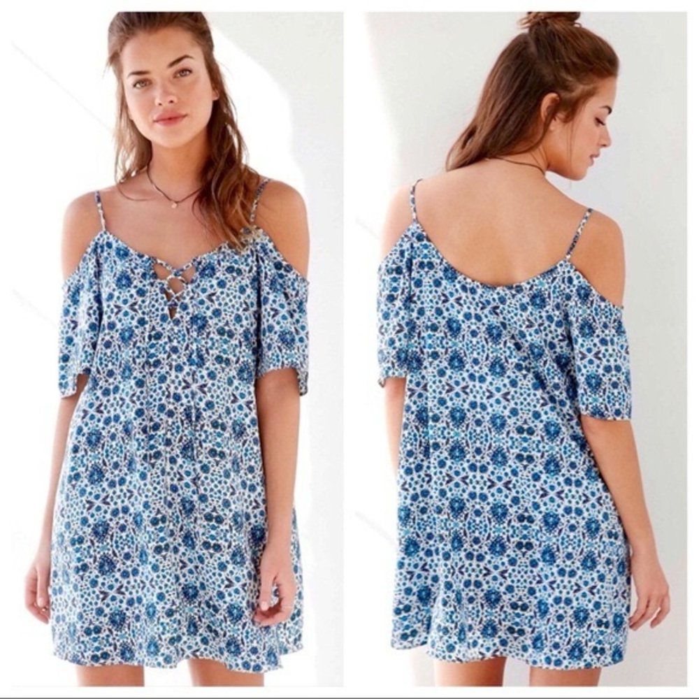 Urban Outfitters Ecote floral lace up off the shoulder dress